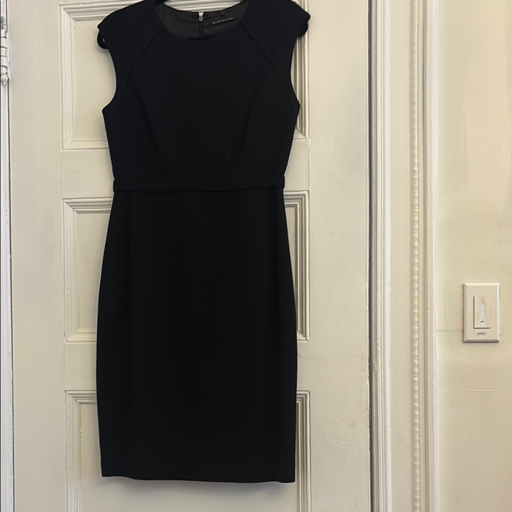 Elie Tahari Black Sleeveless Sheath Mini Dress